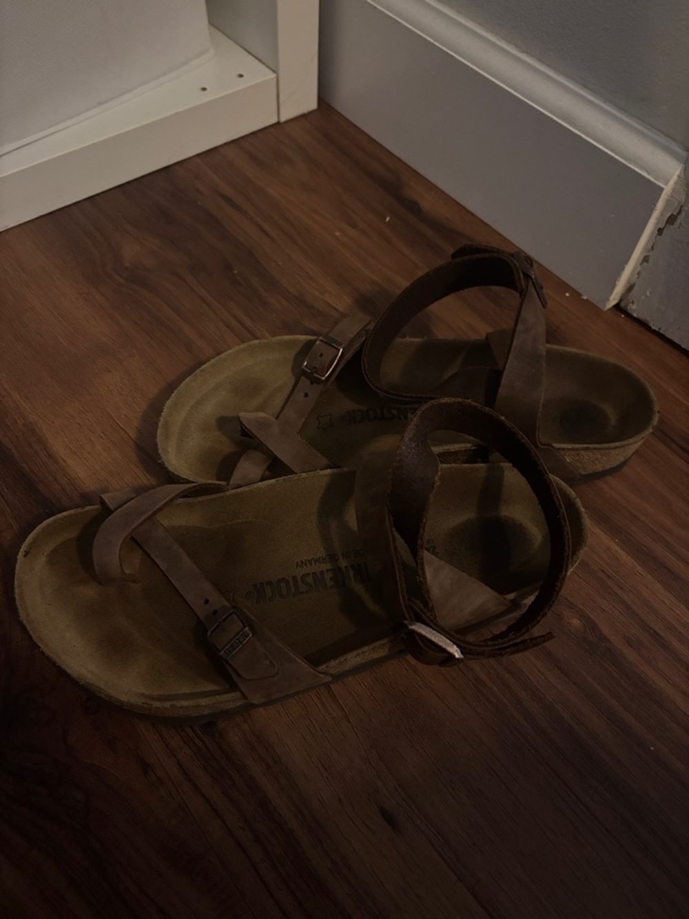 Birkenstock Yara Leather Sandals size 38/7W
